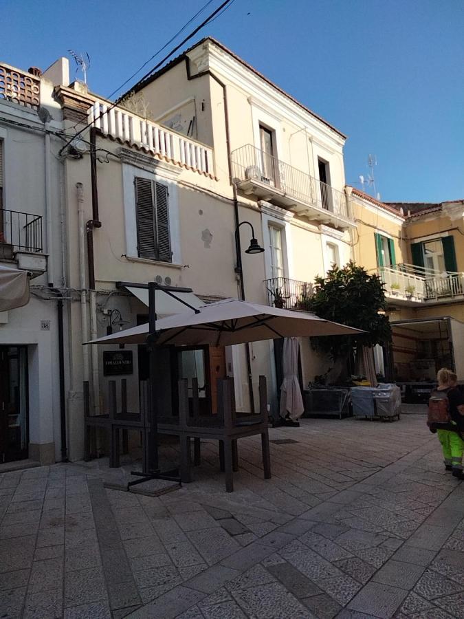 Tiny House Bed & Breakfast Termoli Bagian luar foto